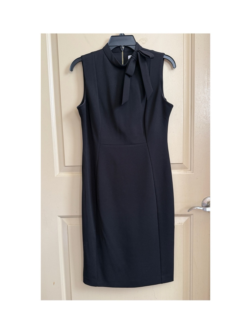 Calvin Klein Sleeveless Bow Neck Sheath Dress size 6